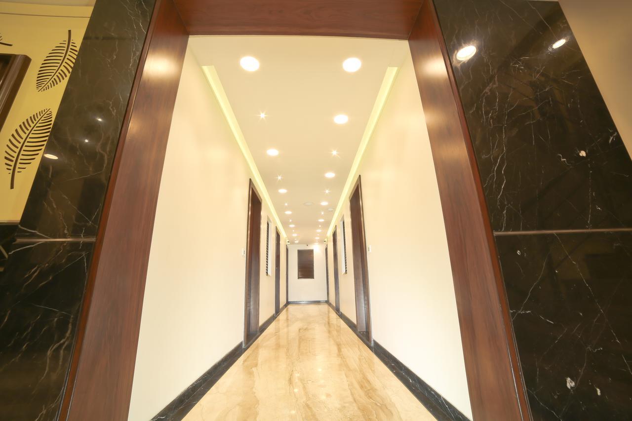 Hotel Grand Pragati Surat Ngoại thất bức ảnh